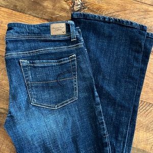 American eagle size 6 short boot cut jeans